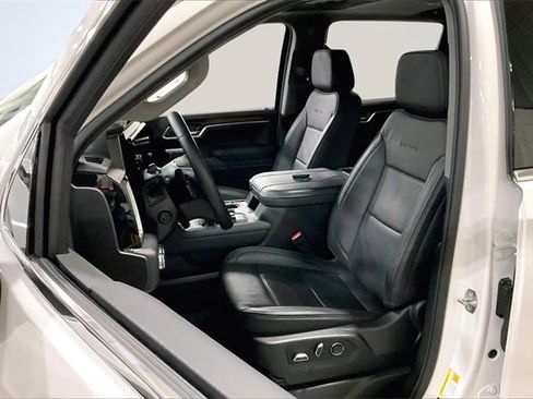 Used 2025 GMC Sierra 1500 Denali image 26