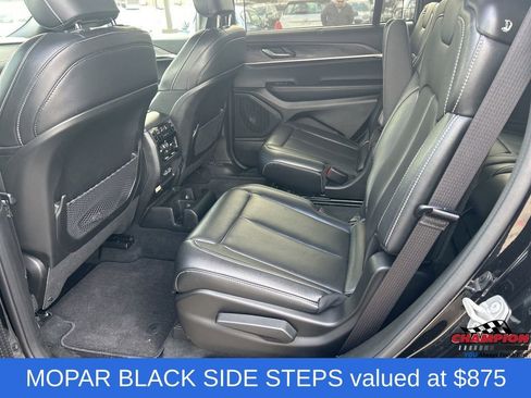 Used 2025 Jeep Grand Cherokee L Limited w/ Luxury Tech Group II image 6