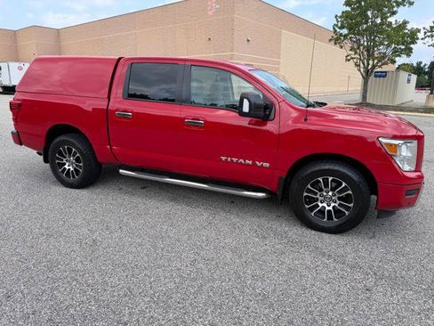 Used 2020 Nissan Titan SV w/ SV Convenience Package AWD/4WD image 40