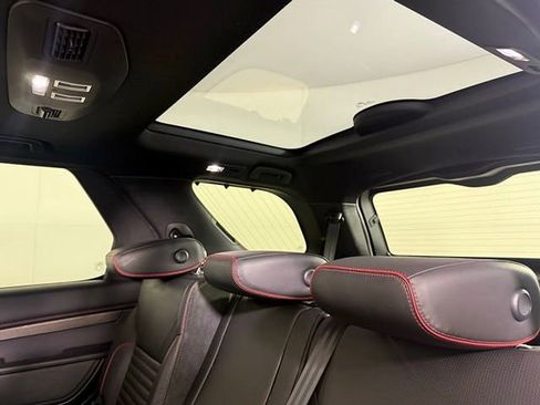 Certified 2020 Land Rover Discovery HSE Luxury image 23