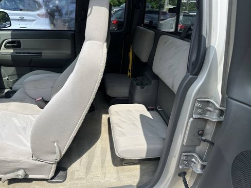 Used 2005 Chevrolet Colorado LS w/ Power Convenience Package AWD/4WD image 19