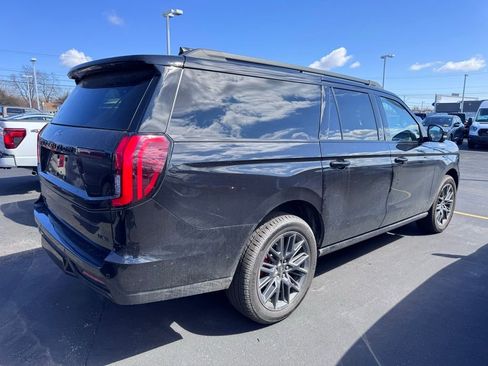 Used 2025 Ford Expedition Max Platinum w/ Stealth Performance Package image 4