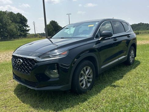 Used 2019 Hyundai Santa Fe SE FWD image 3