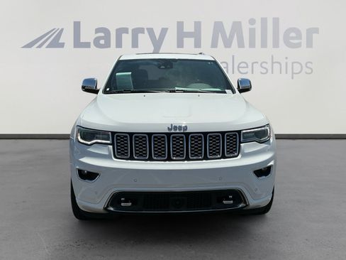 Used 2018 Jeep Grand Cherokee Overland RWD image 8