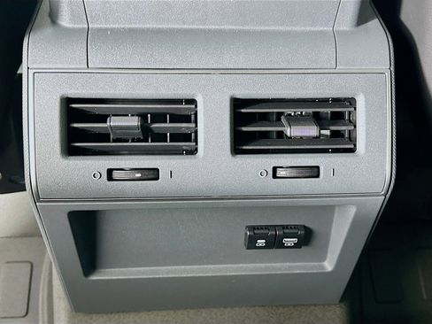 New 2025 INEOS Grenadier Fieldmaster Edition AWD/4WD image 38