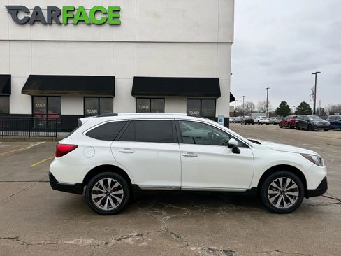 Used 2019 Subaru Outback 2.5i Touring image 17