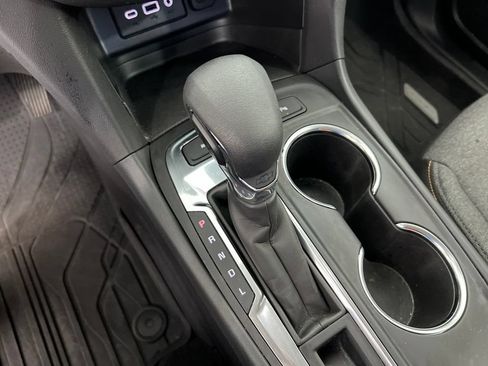Used 2024 Chevrolet Equinox LT w/ LPO, Floor Liner Package AWD/4WD image 15