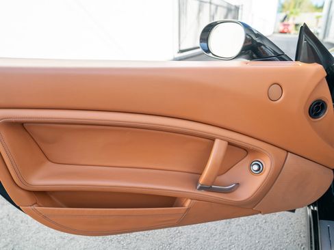 Used 2013 Ferrari California image 13