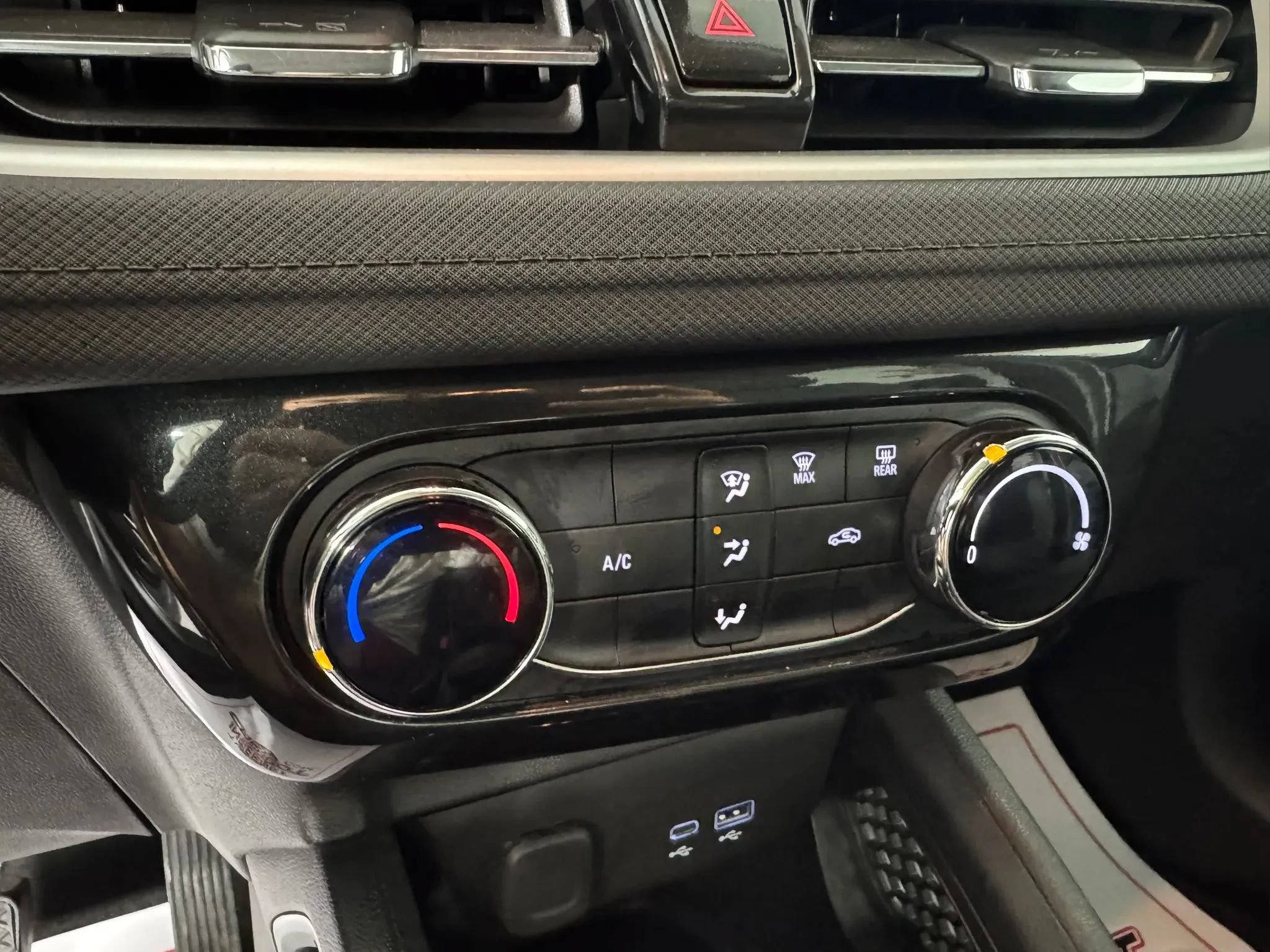 Used 2025 Chevrolet TrailBlazer LT FWD image 21