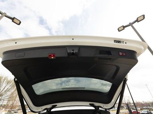 Certified 2024 Mercedes-Benz GLE 450e 4MATIC image 17