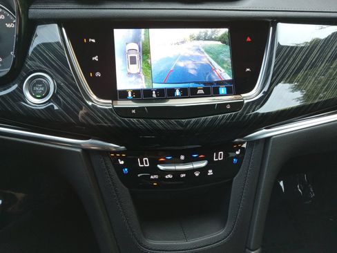 Certified 2023 Cadillac XT6 Premium Luxury w/ Technology Package AWD/4WD image 17
