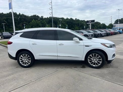 Used 2018 Buick Enclave Premium w/ Trailering Package FWD image 7