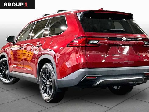 Certified 2024 Toyota Grand Highlander AWD image 12