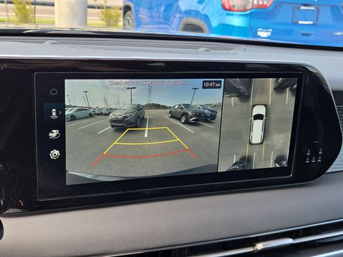 Used 2024 Hyundai Palisade Limited FWD image 18