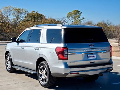 Used 2023 Ford Expedition Limited image 5