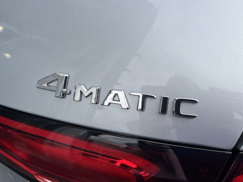 Used 2026 Mercedes-Benz GLC 300 4MATIC image 7
