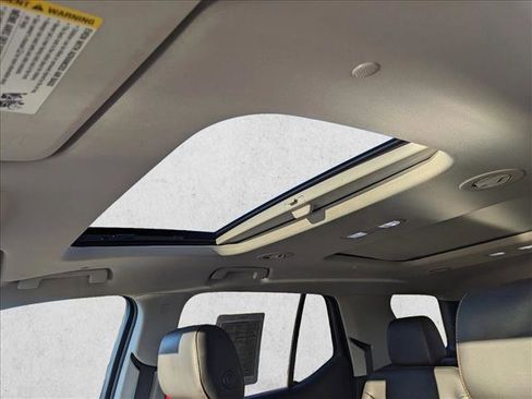 Used 2021 Chevrolet Traverse Premier w/ Redline Edition image 13