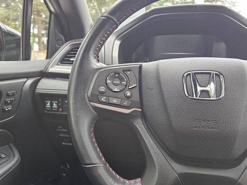 Used 2023 Honda Odyssey Sport image 32