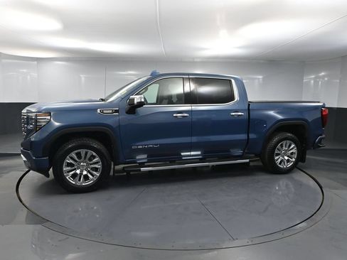 Used 2025 GMC Sierra 1500 Denali w/ Technology Package AWD/4WD image 12