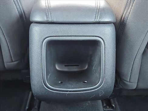 Used 2015 Chrysler 200 Limited w/ Convenience Group image 16