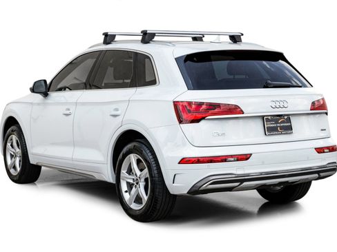 Used 2021 Audi Q5 2.0T Premium w/ Convenience Package AWD/4WD image 10