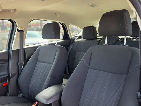 Used 2016 Ford Focus SE w/ SE Sport Package image 23