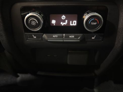 Used 2025 Buick Enclave Avenir w/ Trailering Package, 5000 lbs. AWD/4WD image 15