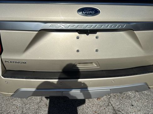 Used 2018 Ford Expedition Platinum AWD/4WD image 46