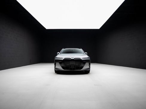 Used 2023 BMW i7 xDrive60 image 83