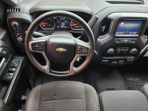 Used 2022 Chevrolet Silverado 2500 Custom w/ Custom Value Package image 31