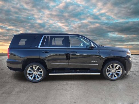 Used 2019 Chevrolet Tahoe LT w/ LT Signature Package image 9