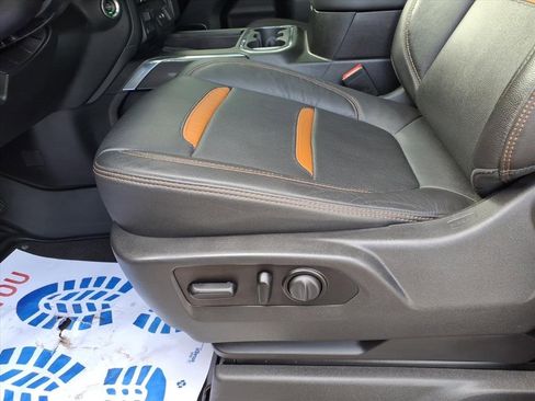 Used 2021 GMC Sierra 2500 AT4 w/ AT4 Premium Plus Package image 15