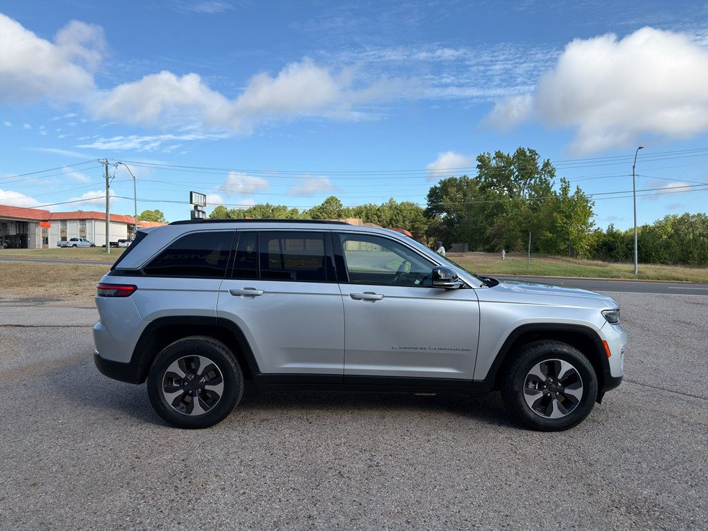 Used 2024 Jeep Grand Cherokee Limited 4xe AWD/4WD image 14