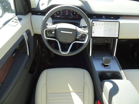 New 2025 Land Rover Discovery Sport S image 22