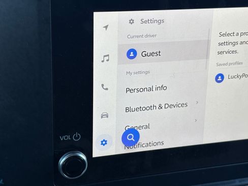 Used 2025 Toyota Tacoma SR5 image 29