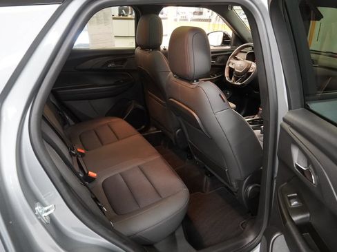 Used 2023 Chevrolet TrailBlazer RS w/ Sun and Liftgate Package AWD/4WD image 24