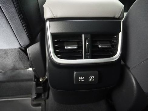 Used 2022 Subaru Outback Premium AWD/4WD image 33