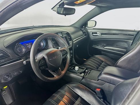 Used 2023 Chrysler 300 S image 29