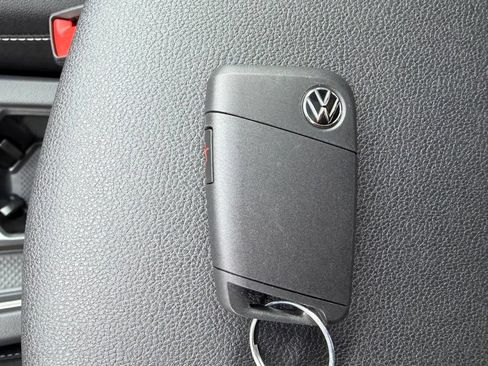 New 2026 Volkswagen Taos SEL AWD/4WD image 30