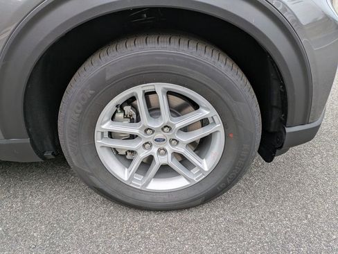 New 2026 Ford Explorer Active w/ Active Comfort Package image 11