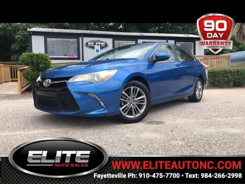 Used 2017 Toyota Camry SE FWD image 1