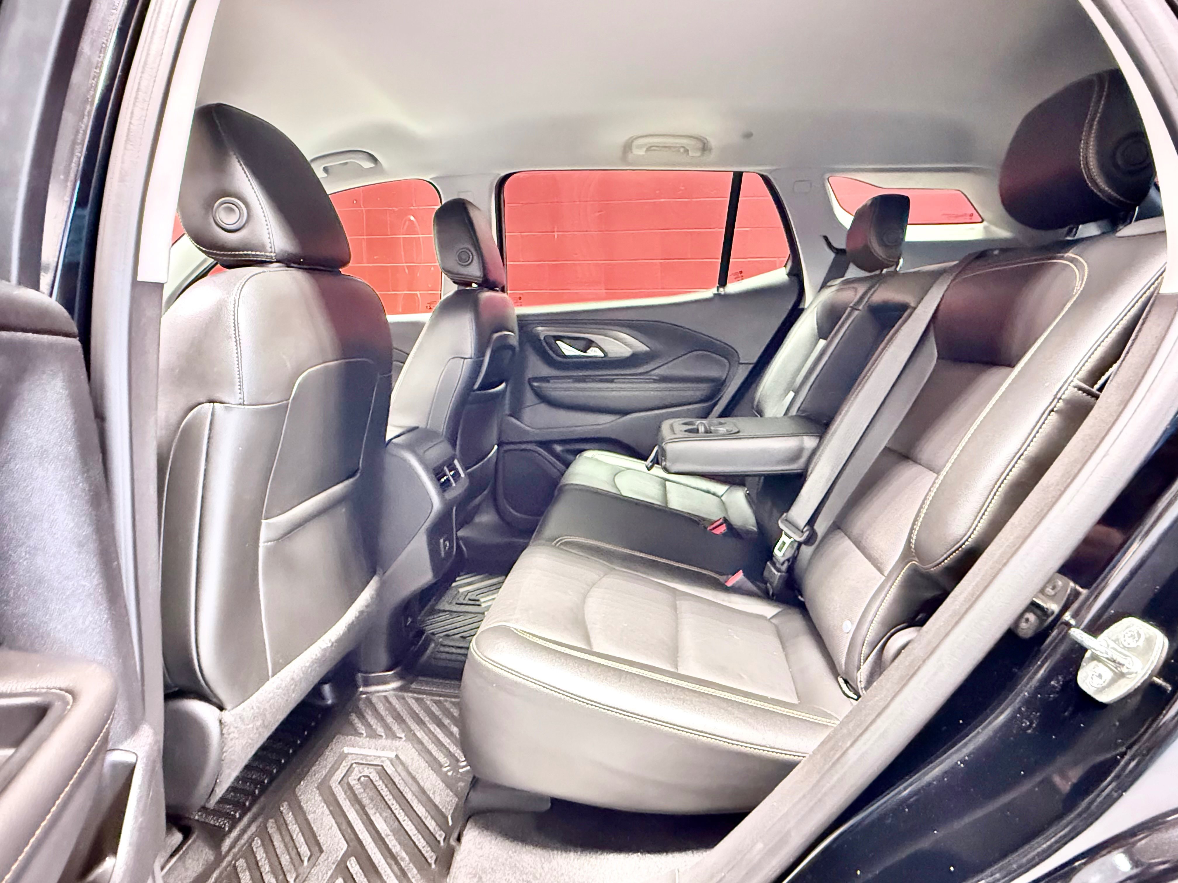 Used 2020 GMC Terrain SLT w/ Preferred Package FWD image 33