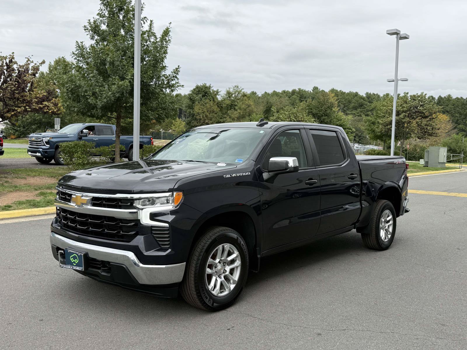 Certified 2023 Chevrolet Silverado 1500 LT AWD/4WD image 5