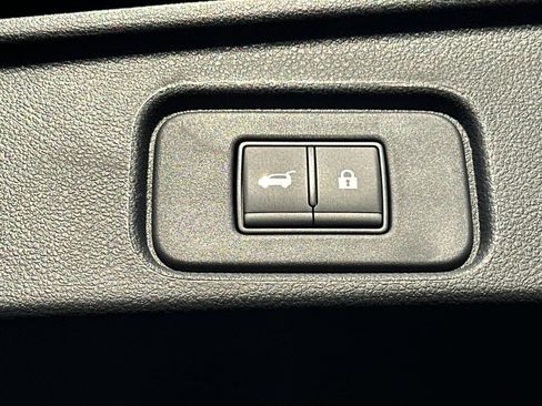 New 2026 Nissan Pathfinder SV image 19