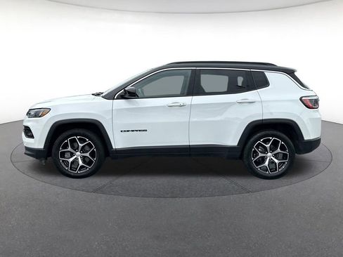 Certified 2024 Jeep Compass Limited AWD/4WD image 2