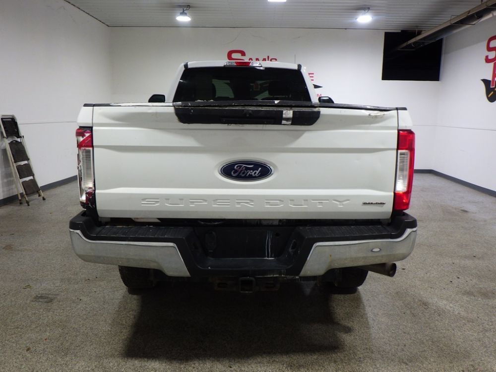 Used 2017 Ford F250 XL w/ Power Equipment Group AWD/4WD image 3