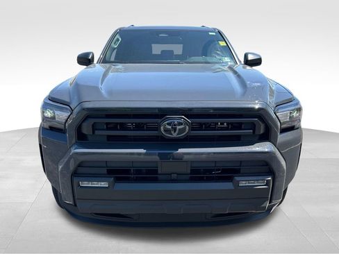 New 2026 Toyota 4Runner SR5 AWD/4WD image 8