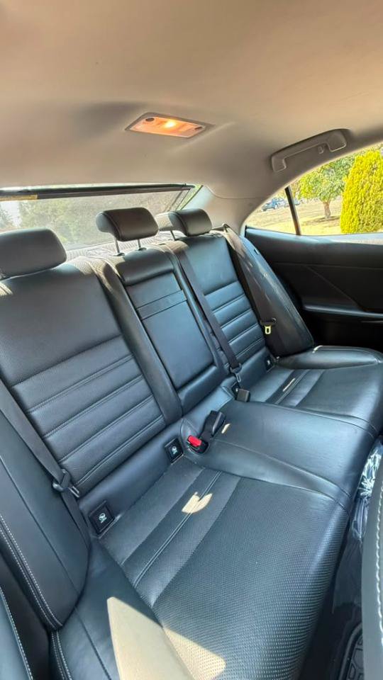 Used 2016 Lexus IS 300 AWD image 14