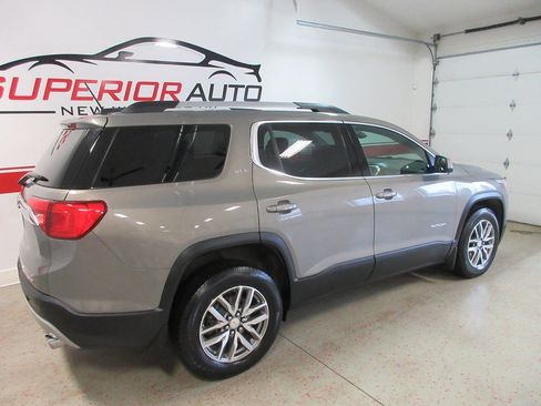 Used 2019 GMC Acadia SLE w/ Driver Alert Package I image 4