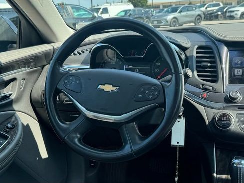 Used 2015 Chevrolet Impala LT w/ Convenience Package FWD image 16